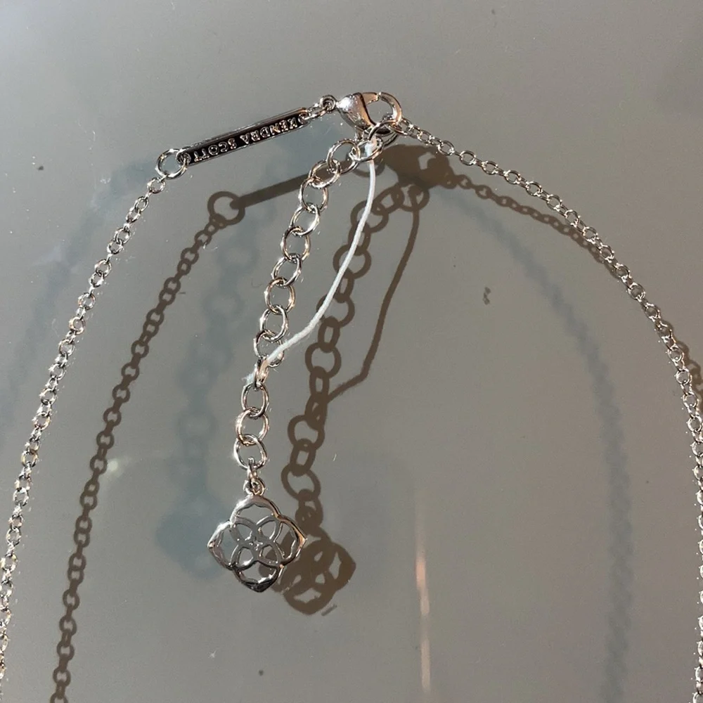 KENDRA SCOTT Ever Black stone rhodium Pendant Necklace